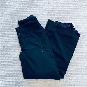 Women’s Patagonia Ski/Snowboarding Pants.
